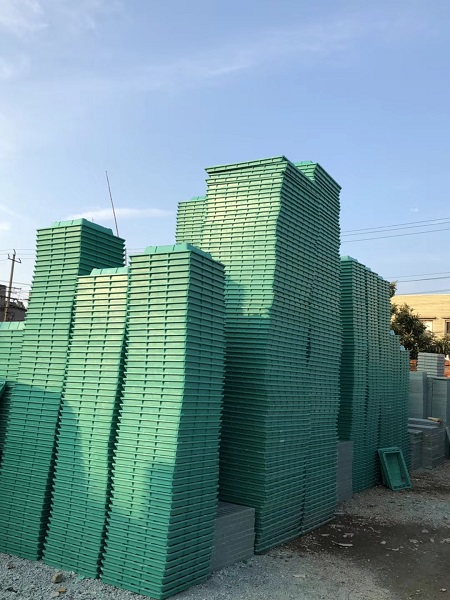 復(fù)合井蓋廠家及聯(lián)系電話，復(fù)合井蓋，復(fù)合井蓋廠家，復(fù)合井蓋廠家電話