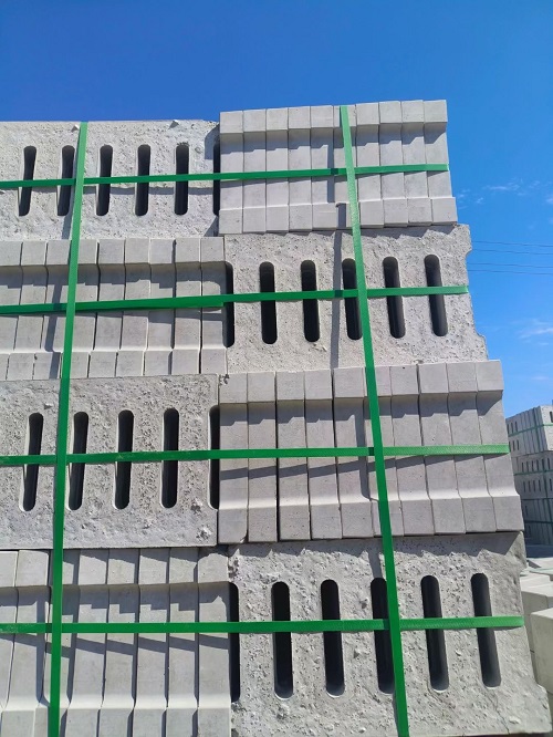 水泥井蓋模具，井蓋生產(chǎn)，模具制作，市政建設(shè)，水泥井蓋