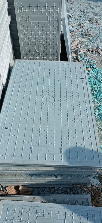 玻璃鋼井蓋模具是用于制造玻璃鋼井蓋的工具，玻璃鋼井蓋模具，玻璃鋼井蓋